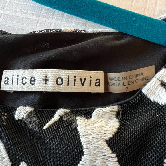 American Eagle Outfitters Patterned Turtleneck Sweater - Picture 4 of 6